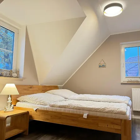 Ferienhaus Ostseewelle Fur 4 Personen In Direkter Strandnahe Zingst